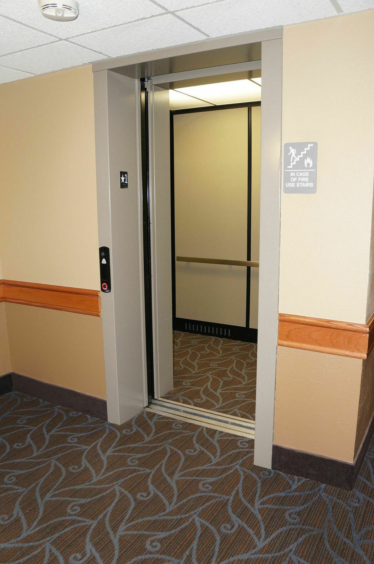 Americinn By Wyndham Fort Dodge Exterior photo